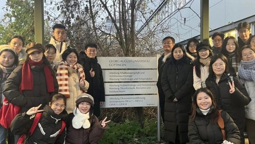 虞书欣黄杨钿甜八年前的合照,二四六香港六合图库,最新热门解答落实_手机版V1.72